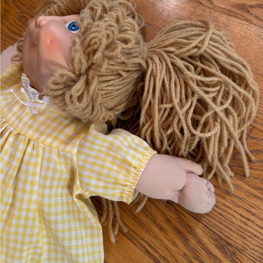 Cabbage Patch Kids Gingham Dress Doll Yellow hair, blue eyes, tag 1978, 1982 - Picture 7 of 15